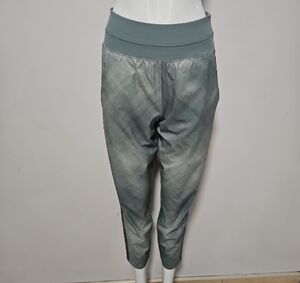 Athleta Gray Ankle Cropped Jeans